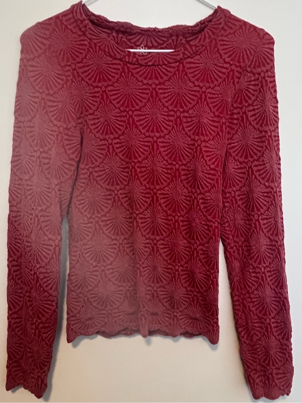 Women’s Textured Long-Sleeve Top - red